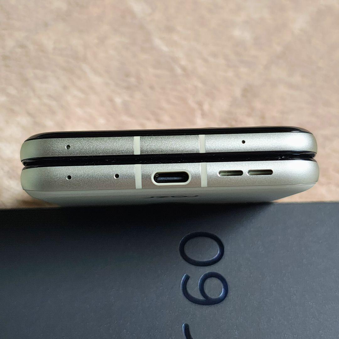 motorola razr 60 国内版 SIMフリー ライトスカイホワイト