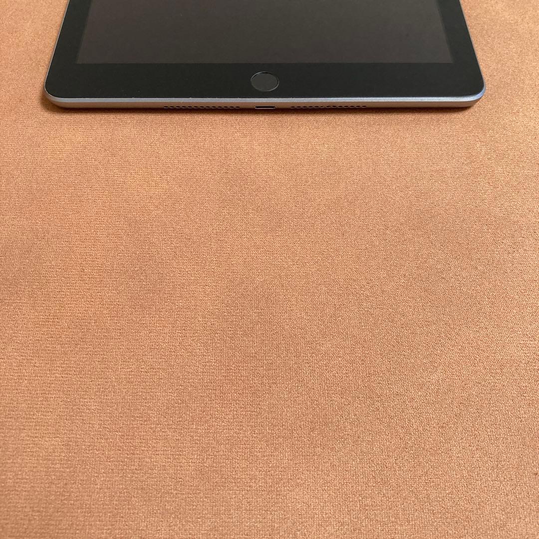 225【早い者勝ち】電池ほぼ新品☆iPad6 第6世代 32GB WIFIモデル