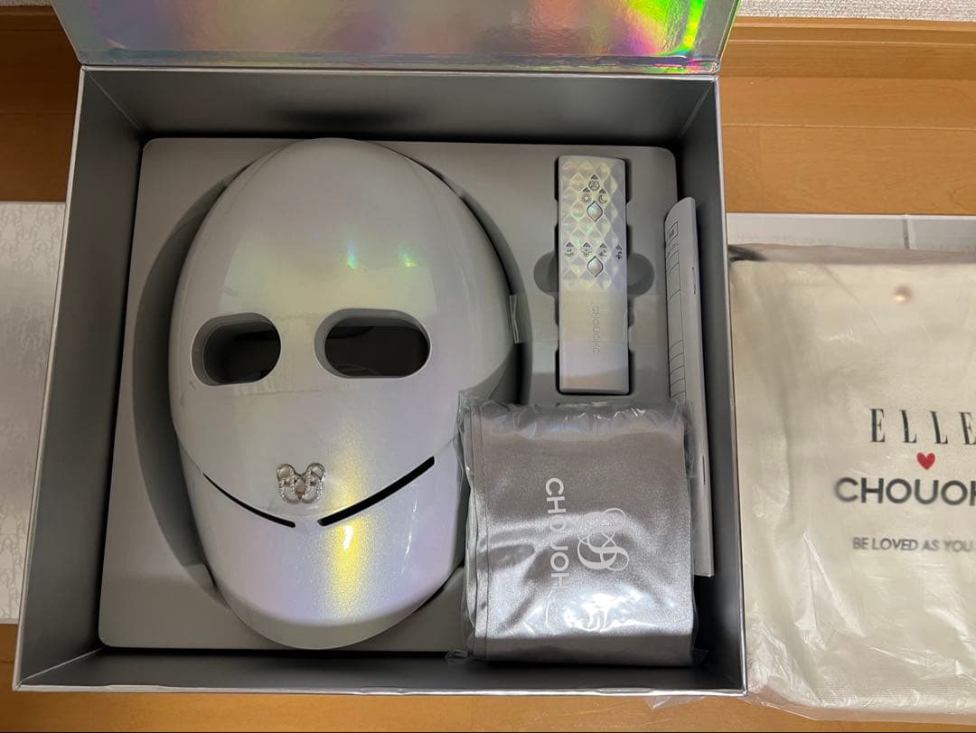 ザ ラディアンス エステキット(マスク＆ネック)LEDマスク美顔器（美品✨）