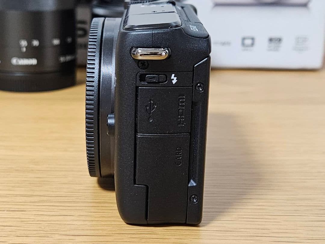 Canon キャノン カメラ EOS M10