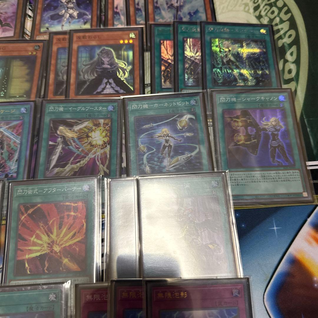 遊戯王　閃刀姫デッキ　スリーブ付き