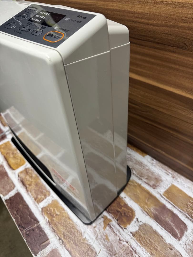 22年製　Rinnai 都市ガスファンヒーター