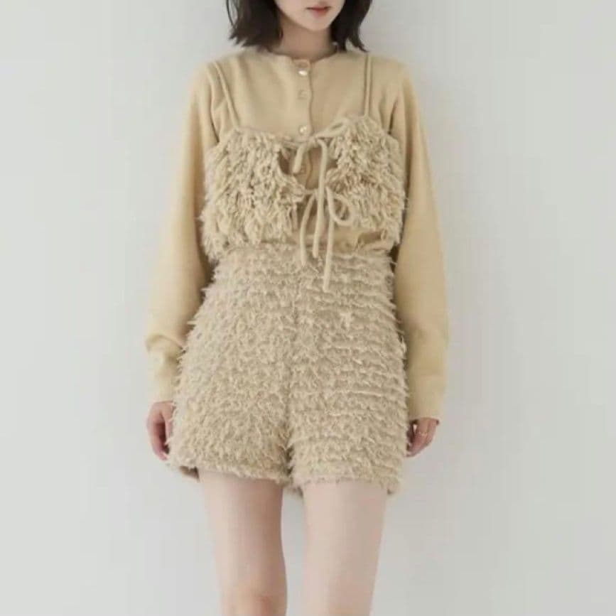 新品 Eaphi FLUFFY SHORT PANTS 2