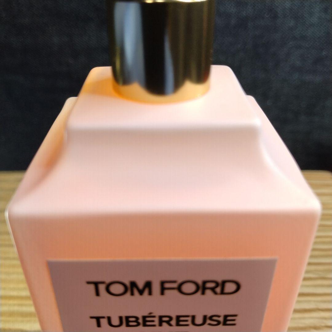☆未使用・トムフォード テュベルーズ ニュ オードパルファム スプレィ☆