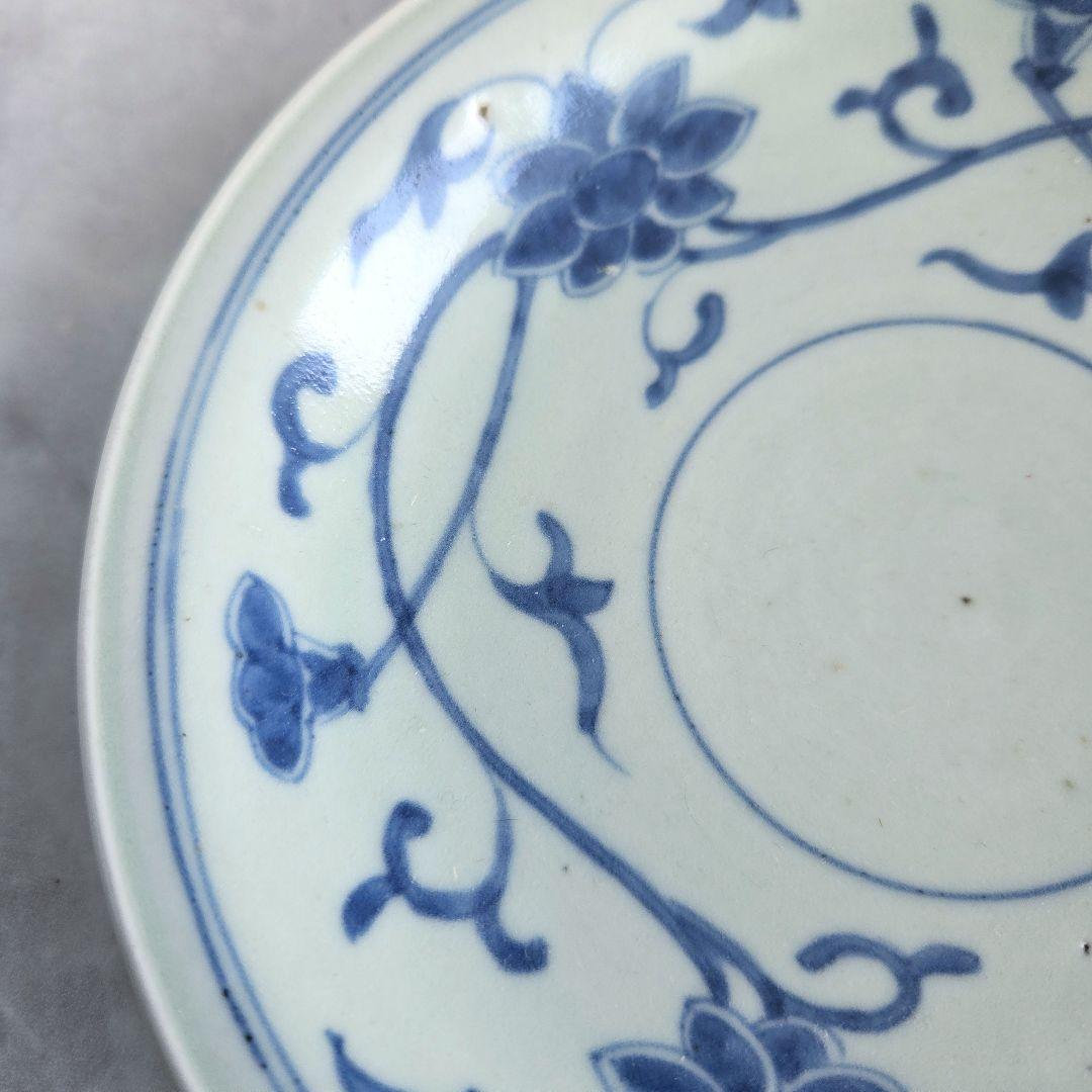 古伊万里　花唐草染付皿　江戸時代　染付　唐花　骨董　金直し　金継ぎ　アンティーク