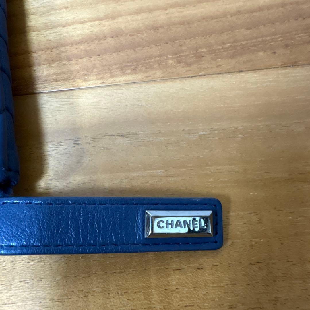 CHANEL ネイビー キルティング クラッチバッグ