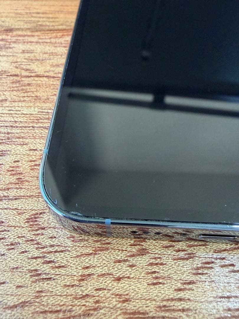 海外版 iPhone 13 pro 128GB 本体 バッテリー77%