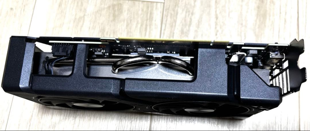 ASUS GeForce RTX 4070 super 保証シール付