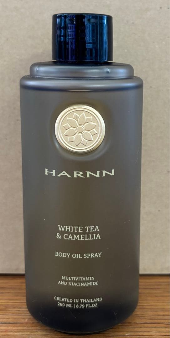 Rakko89♪2回試しのみ　HARNN ハーン　ボディオイルスプレー