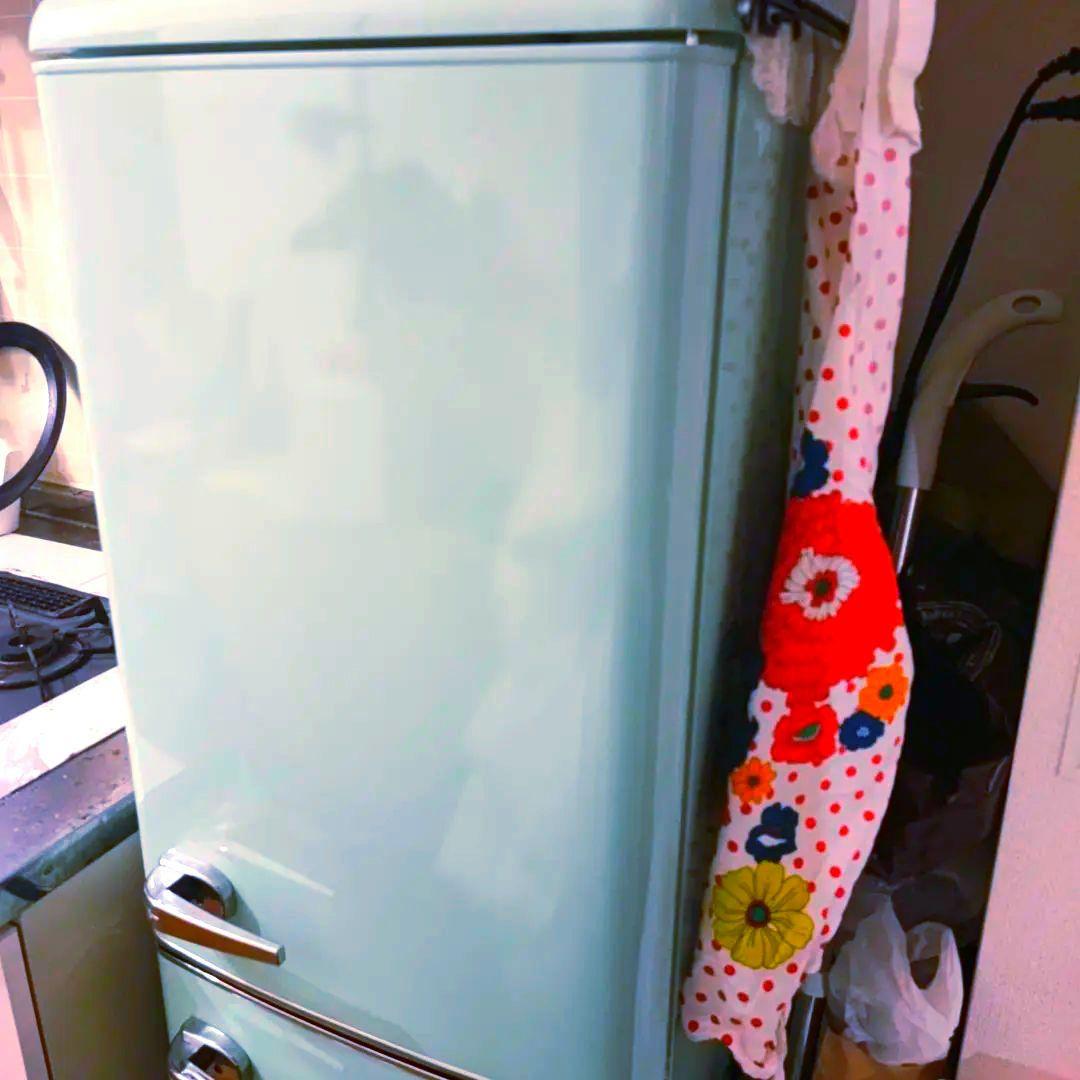 アイリスオーヤマ　レトロ冷凍冷蔵庫 130L　2024年式
