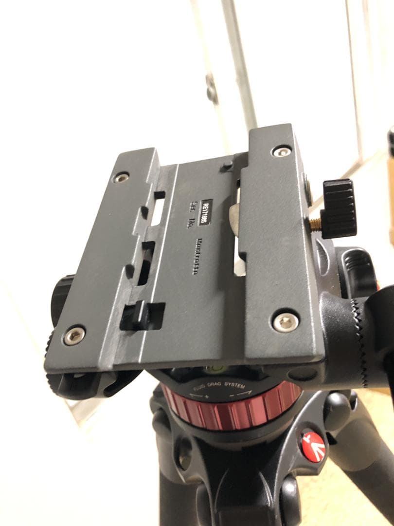 【期間限定再値下げ】マンフロットMVT535AQ三脚、MVH502AHビデオ雲台