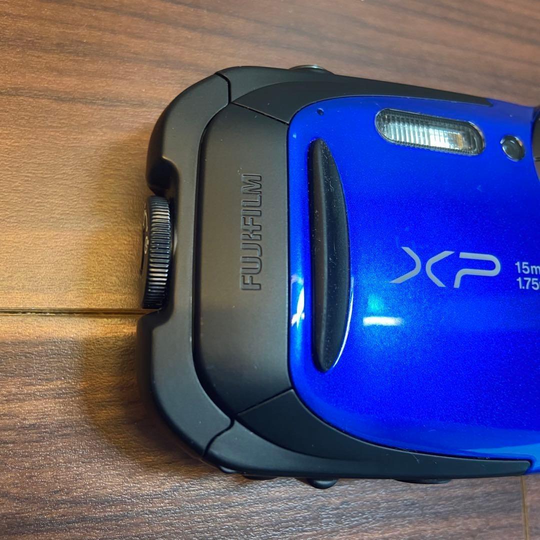 FUJI FILM FinePix XP80 デジカメ ほぼ新品 4635