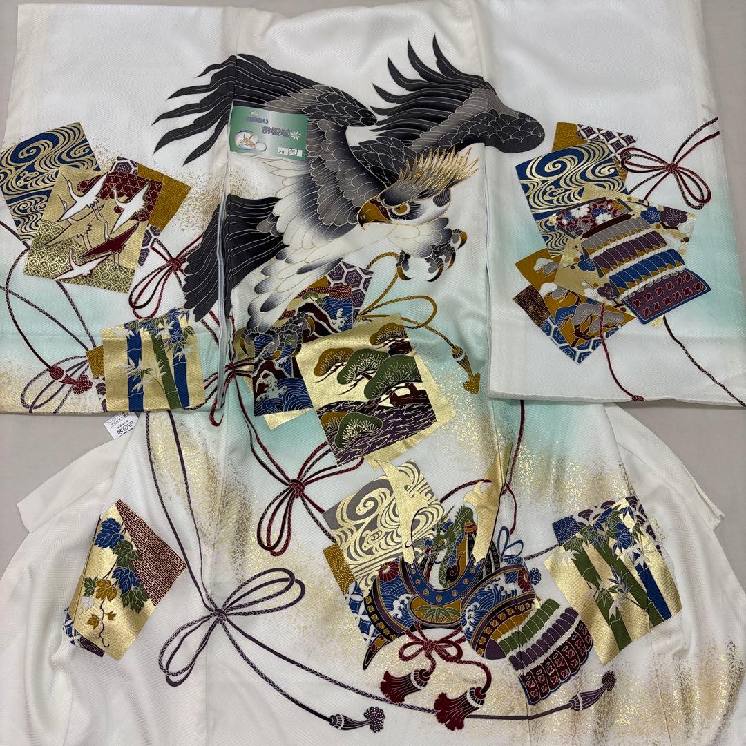 新品正絹産着祝着白地京友禅豪華刺繍、本金彩、特選大鷹と大将兜祝色紙 「即決価格」