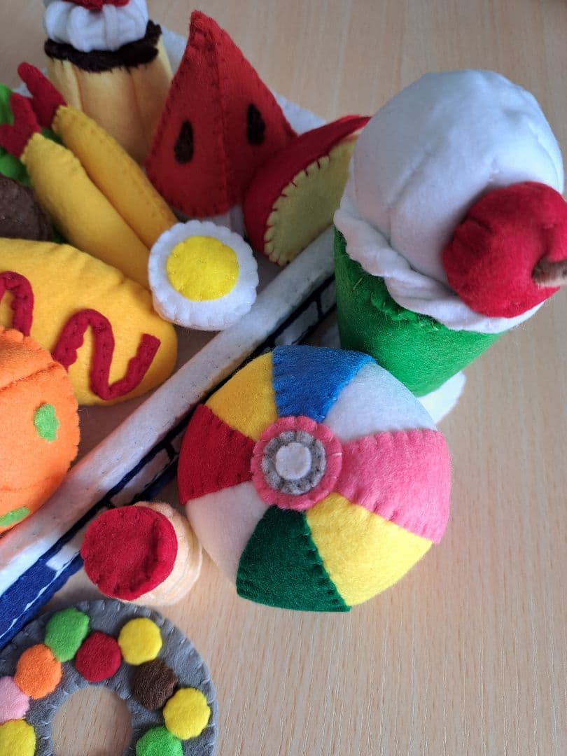 フェルト　おままごと　新幹線お子さまランチセット　パン　ピザ