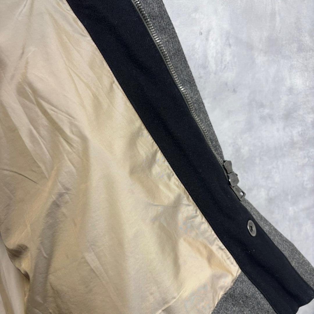 MONCLER モンクレール　グレー ダウンコート N2285