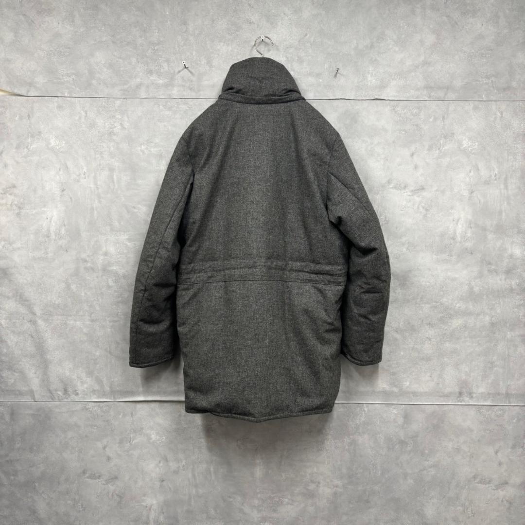 MONCLER モンクレール　グレー ダウンコート N2285