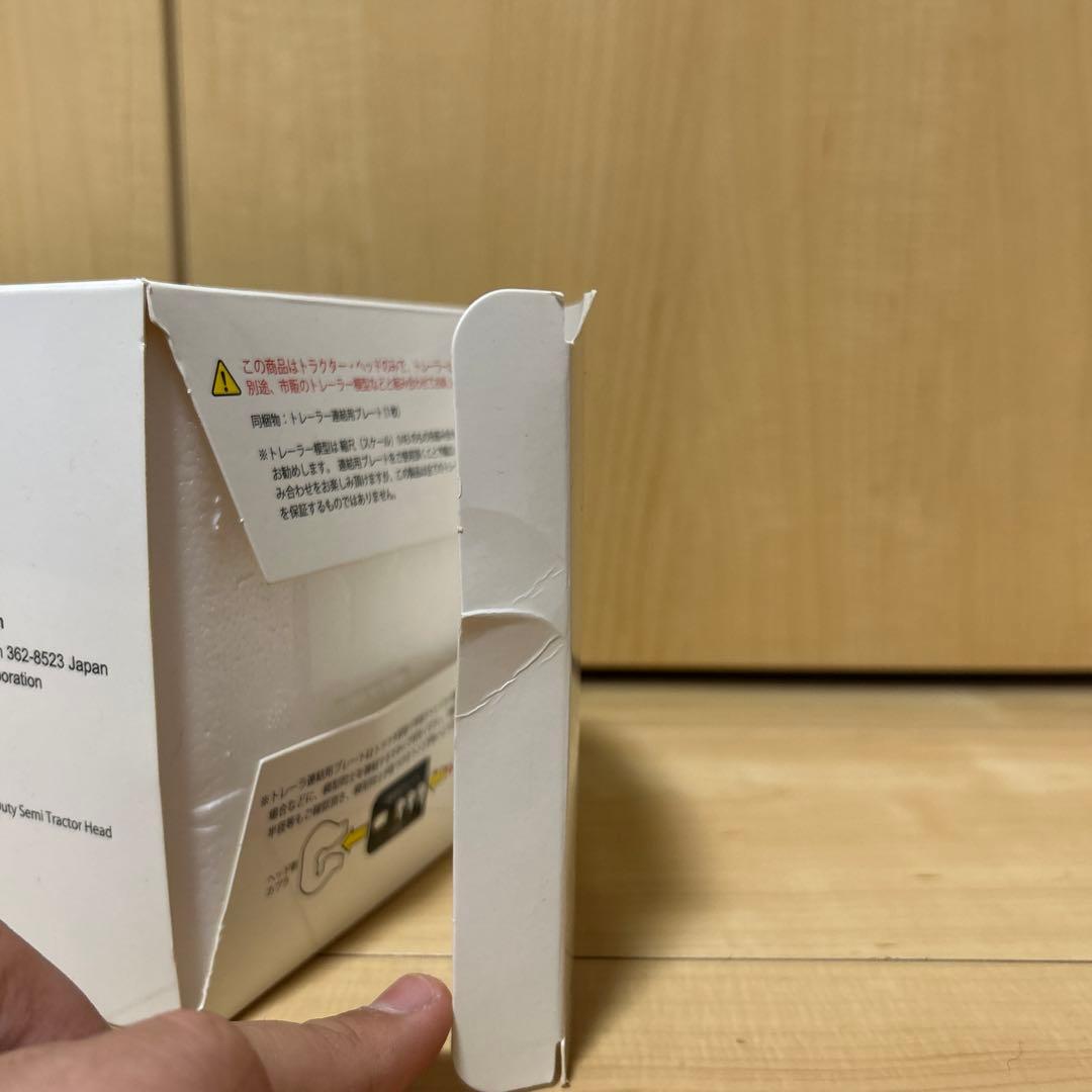 h*e様 UDトラックス　クオン　トラレーラーヘッド 1/43 非売品　ラスト1