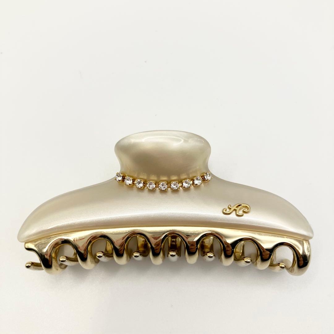 【極美品】ACCA　アッカ　ニューコラーナ　パールホワイト ヘアクリップ　M