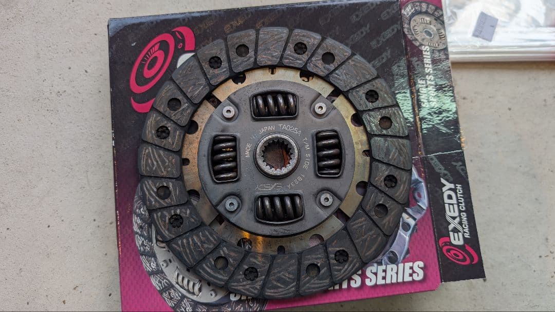 EXEDY ウルトラファイバー クラッチディスク JA11後期用 400km使用