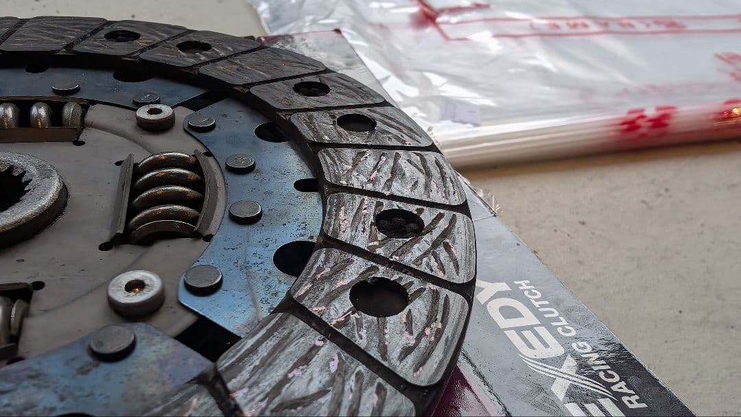 EXEDY ウルトラファイバー クラッチディスク JA11後期用 400km使用