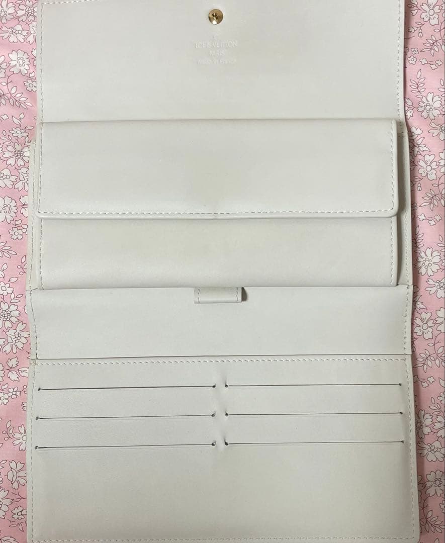 ルイヴィトン　モノグラムヴェルニ　長財布