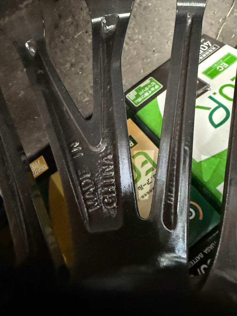 ザクロ様 WALD ジェニュインライン F001 ホイールタイヤ