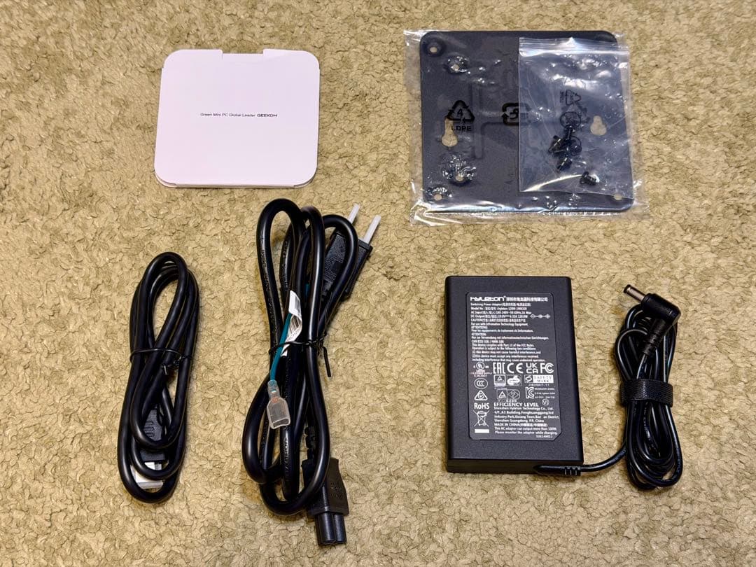 【美品】GEEKOM A6 ミニPC