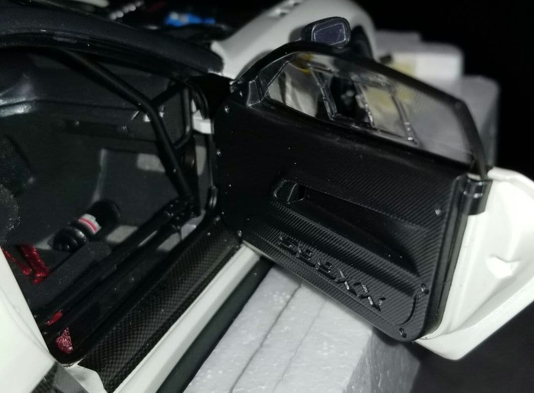 【レア美品】1/18 マテル エリート フェラーリ 599XX EVO