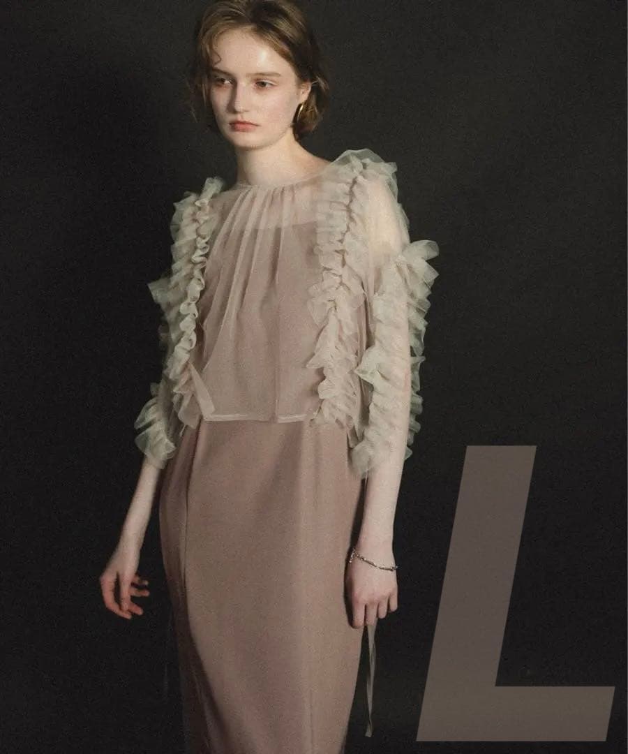 イ★新品タグ付き★et.UNiVER Frill bigshiape setup