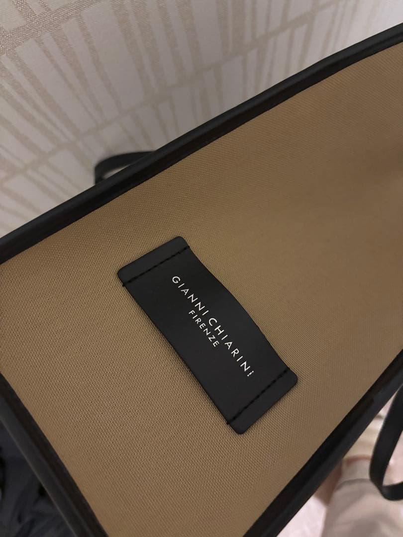 【極美品】GIANNI CHIARINI ビジネスバッグ ベージュ/ブラック　M