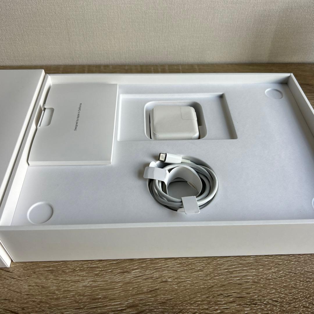 ★美品★ MacBook Air M1 13インチ 8GB/256GB