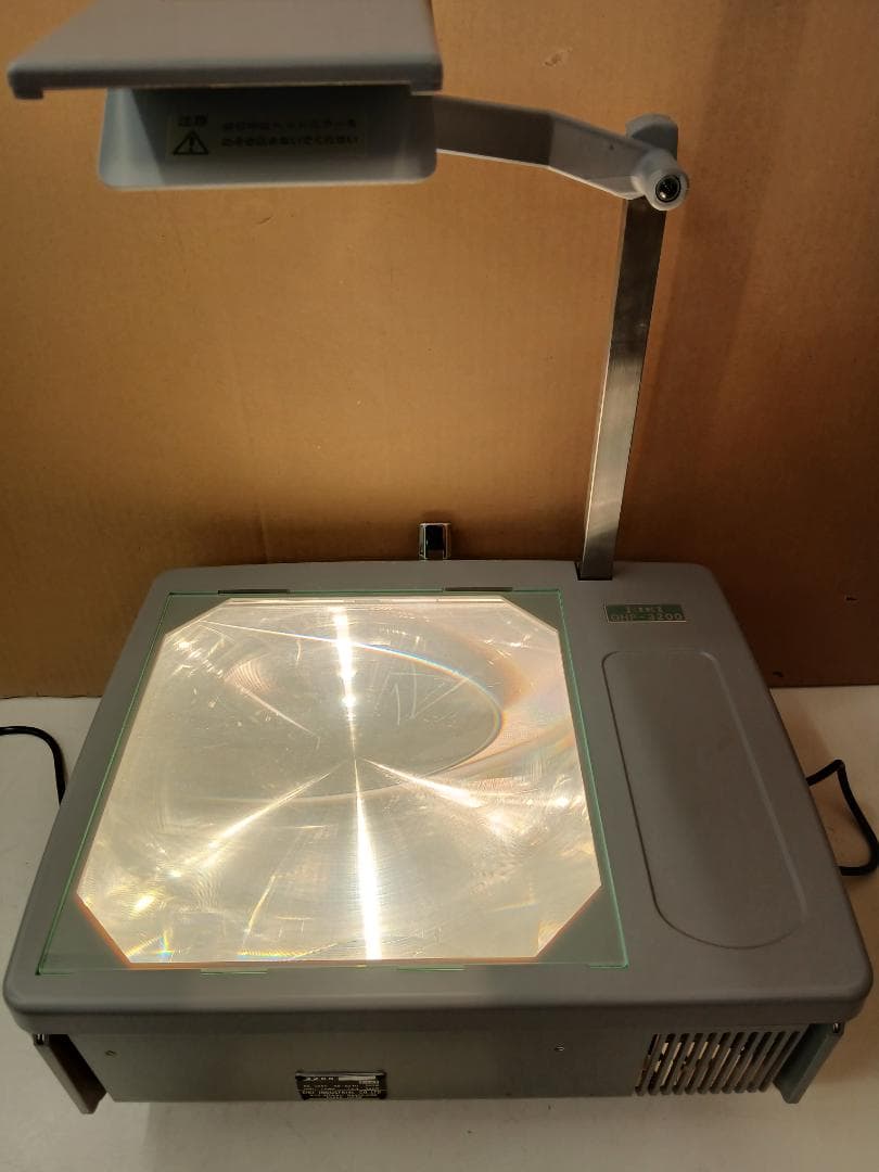 オーバーヘッドプロジェクター