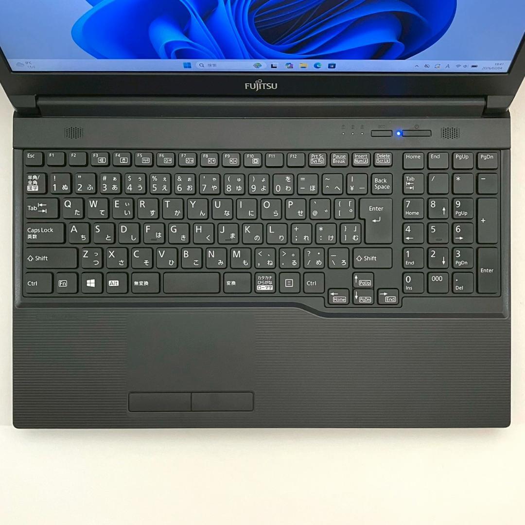 ★メガバッテリー★ 2021年製 第11世代i5 テンキー 富士通501