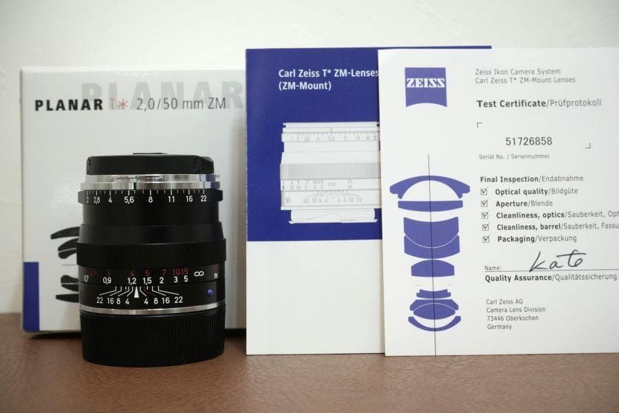 Carl Zeiss Planar T* 50mm F2 ZM Black 箱付