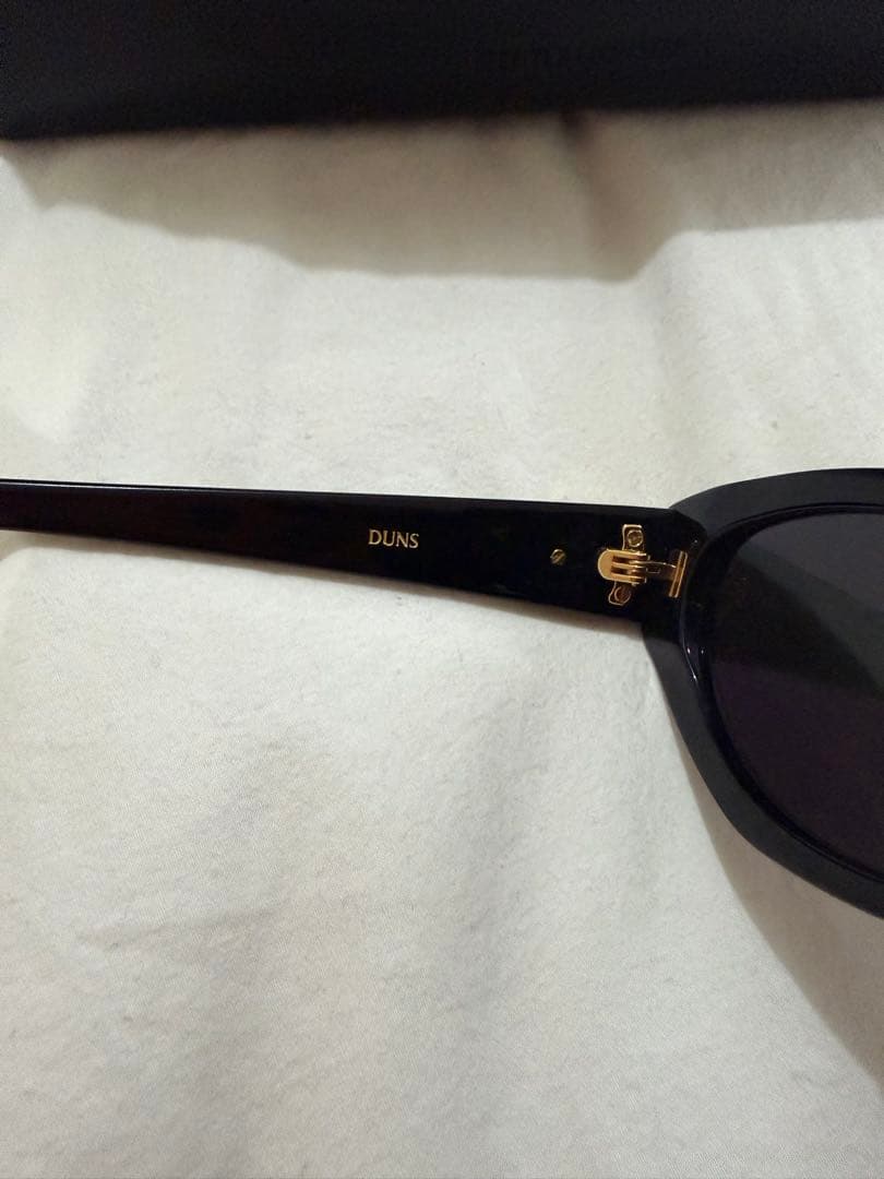 MONSTER ブラック サングラス ケース付き