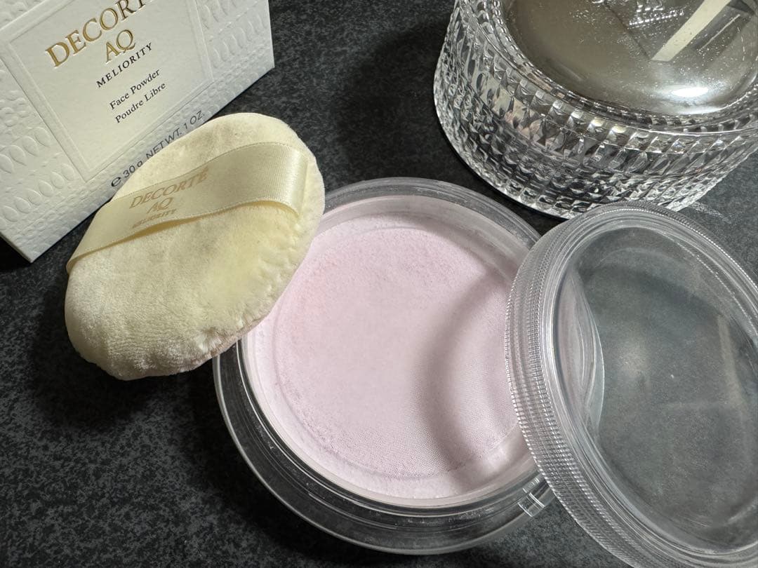コスメデコルテ　AQミリオリティフェイスパウダーn