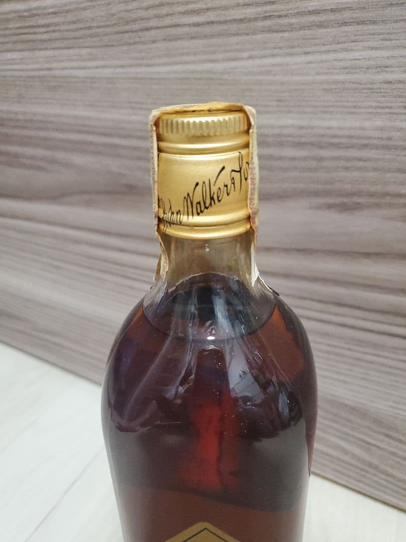 ジョニーウォーカー　ブラックラベル　古酒1970年代　白紋章