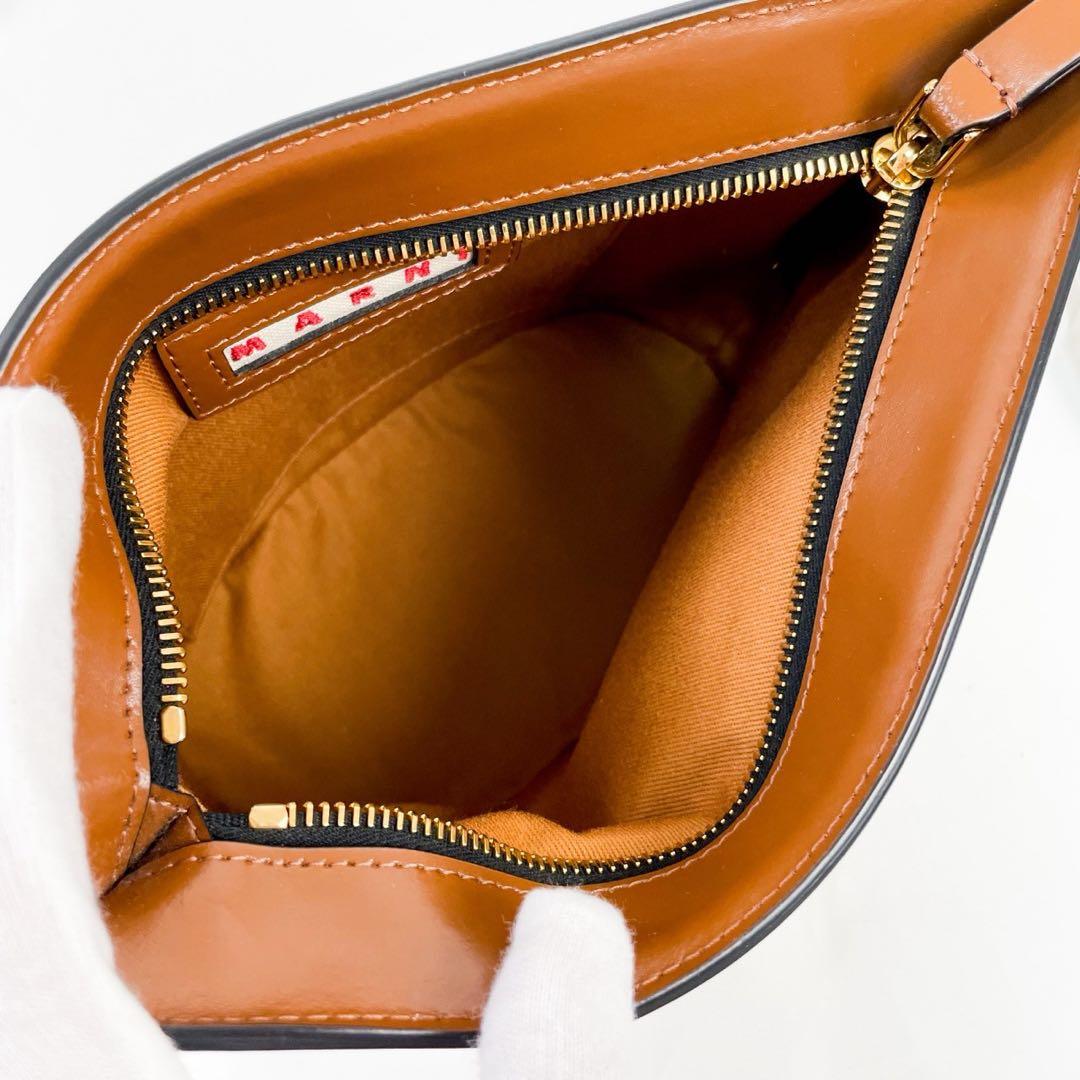 ✨新品未使用✨MARNI かごバッグ トロピカリアポーチ クラッチバッグ