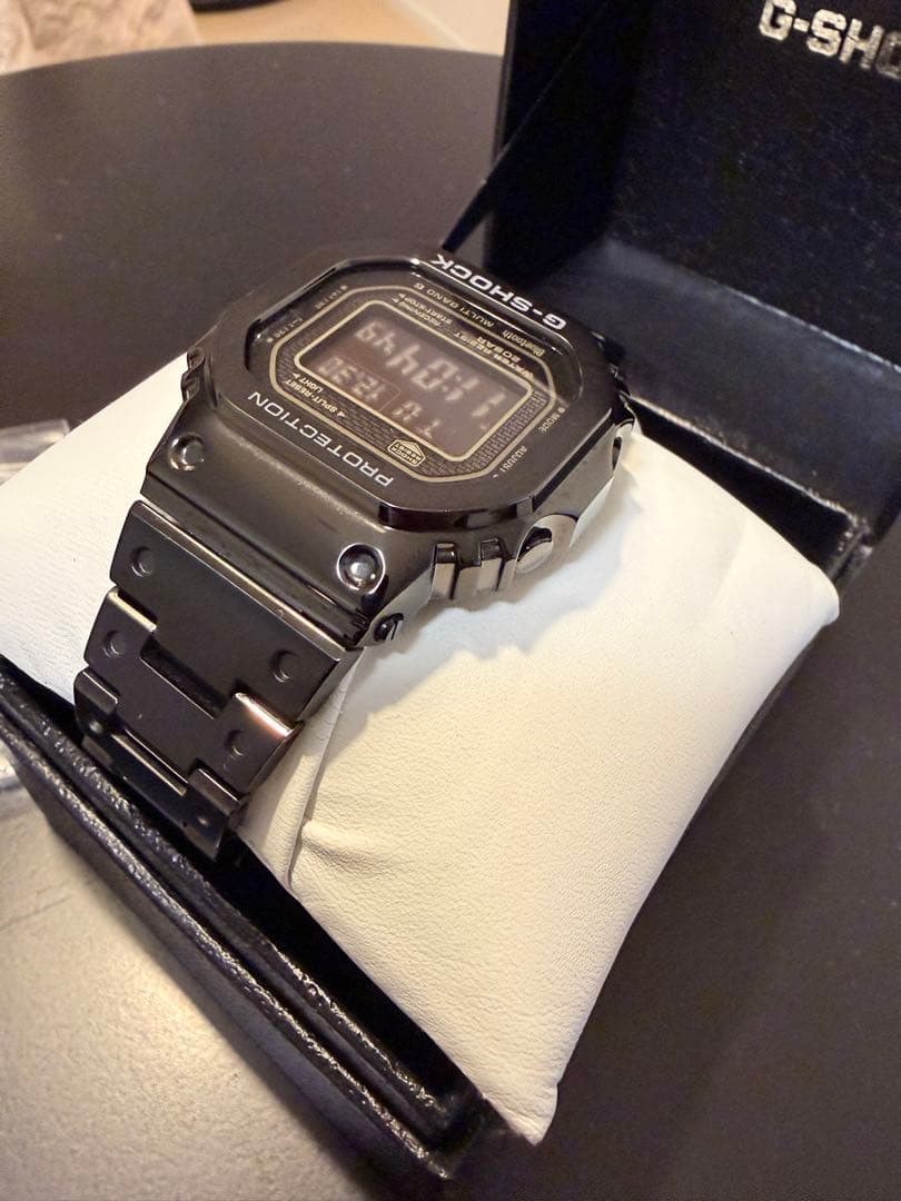 ち*い様 【美品】カシオGーSHOCK/ GMWーB5000ー1JF電波ソーラー