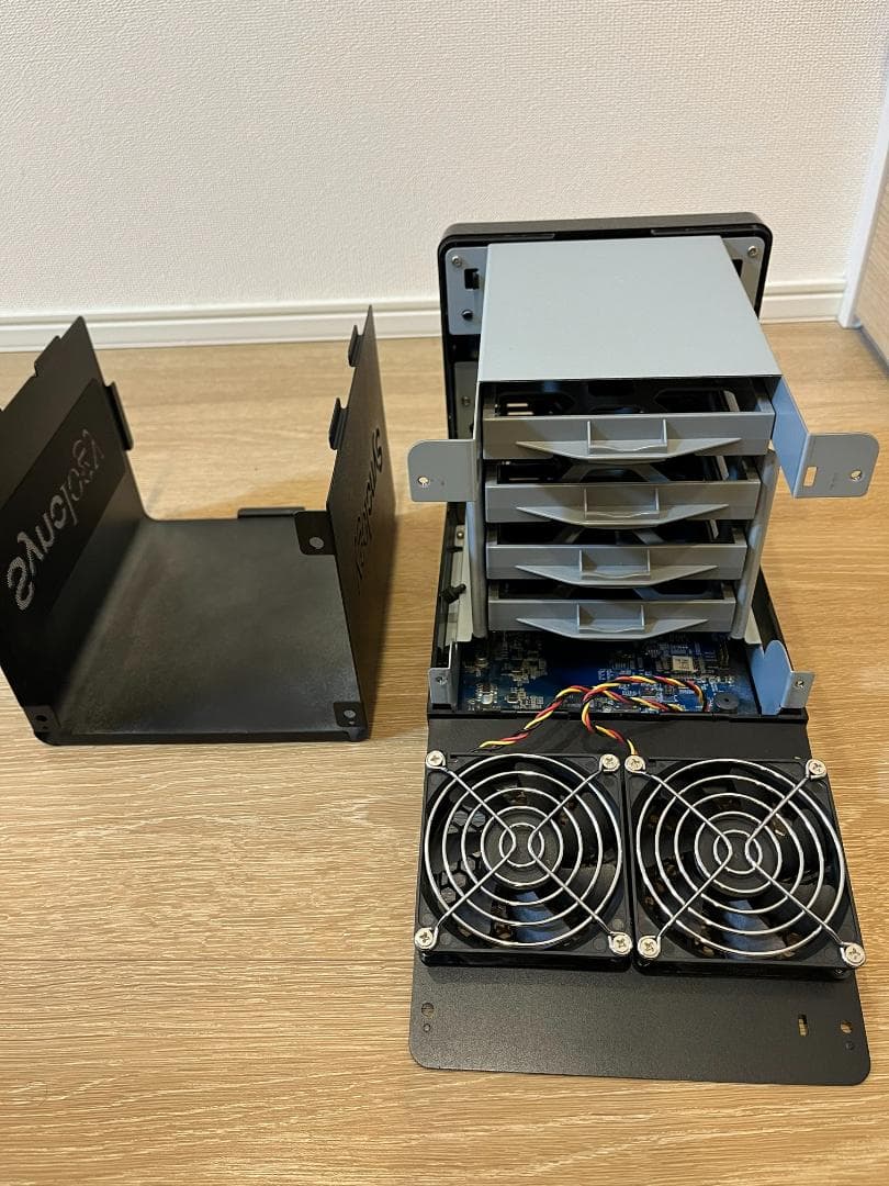 m*a様 Synology DS420j (DiskStation NAS 4ベ