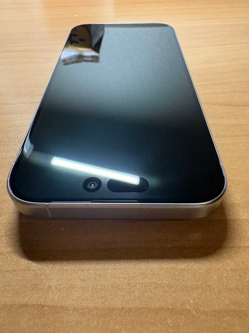 【美品】iPhone 15 Pro 128GBホワイトチタニウム