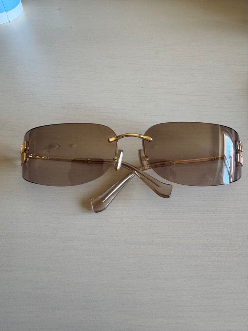 miu miu サングラス グレー レンズ ゴールド フレーム