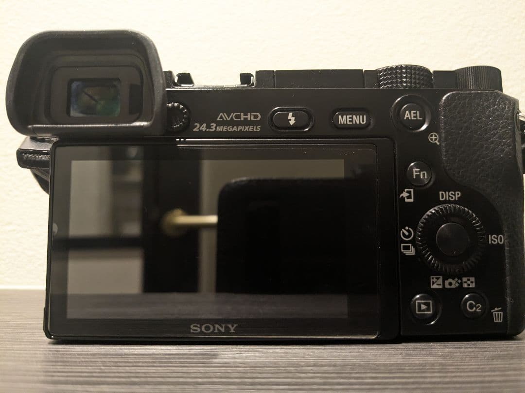 美品 SONY α6000 ILCE-6000 ミラーレス一眼 ボディ