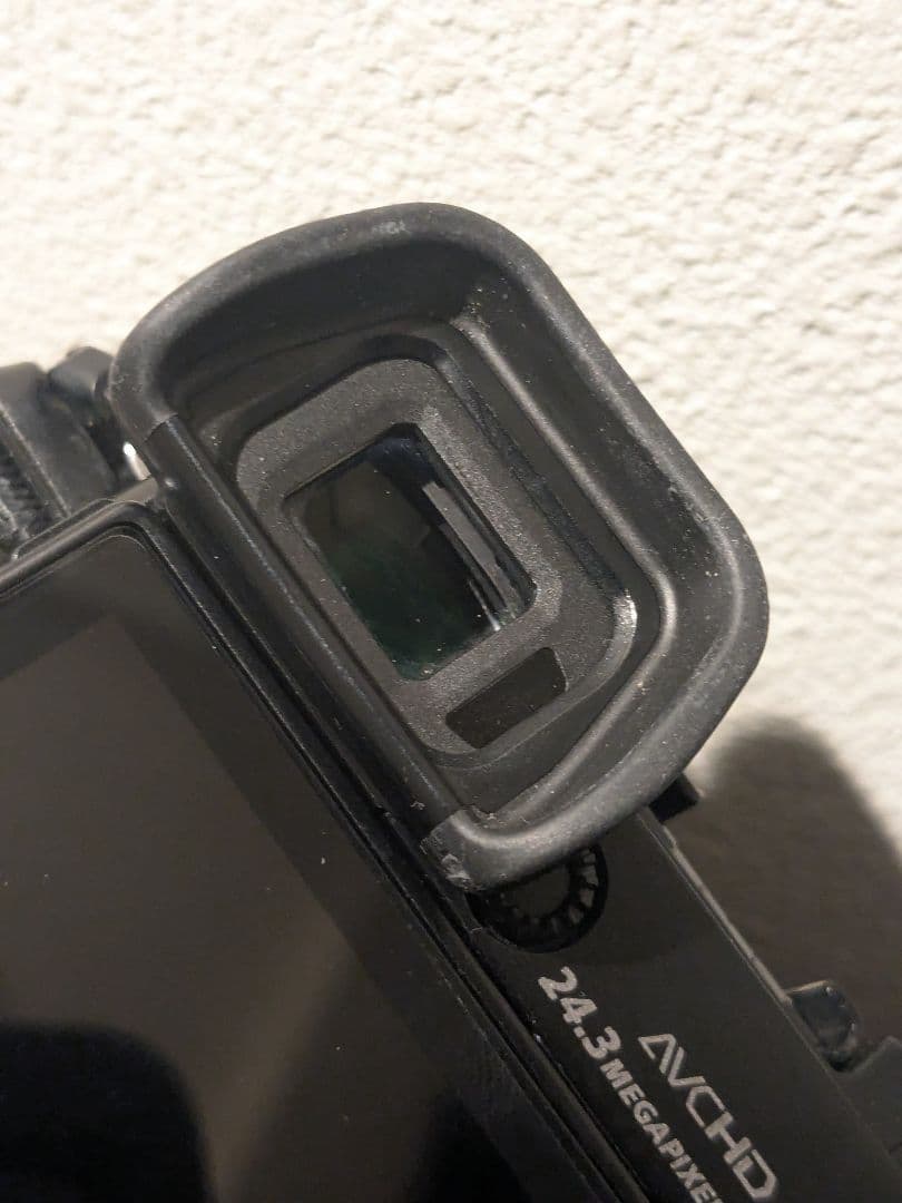 美品 SONY α6000 ILCE-6000 ミラーレス一眼 ボディ