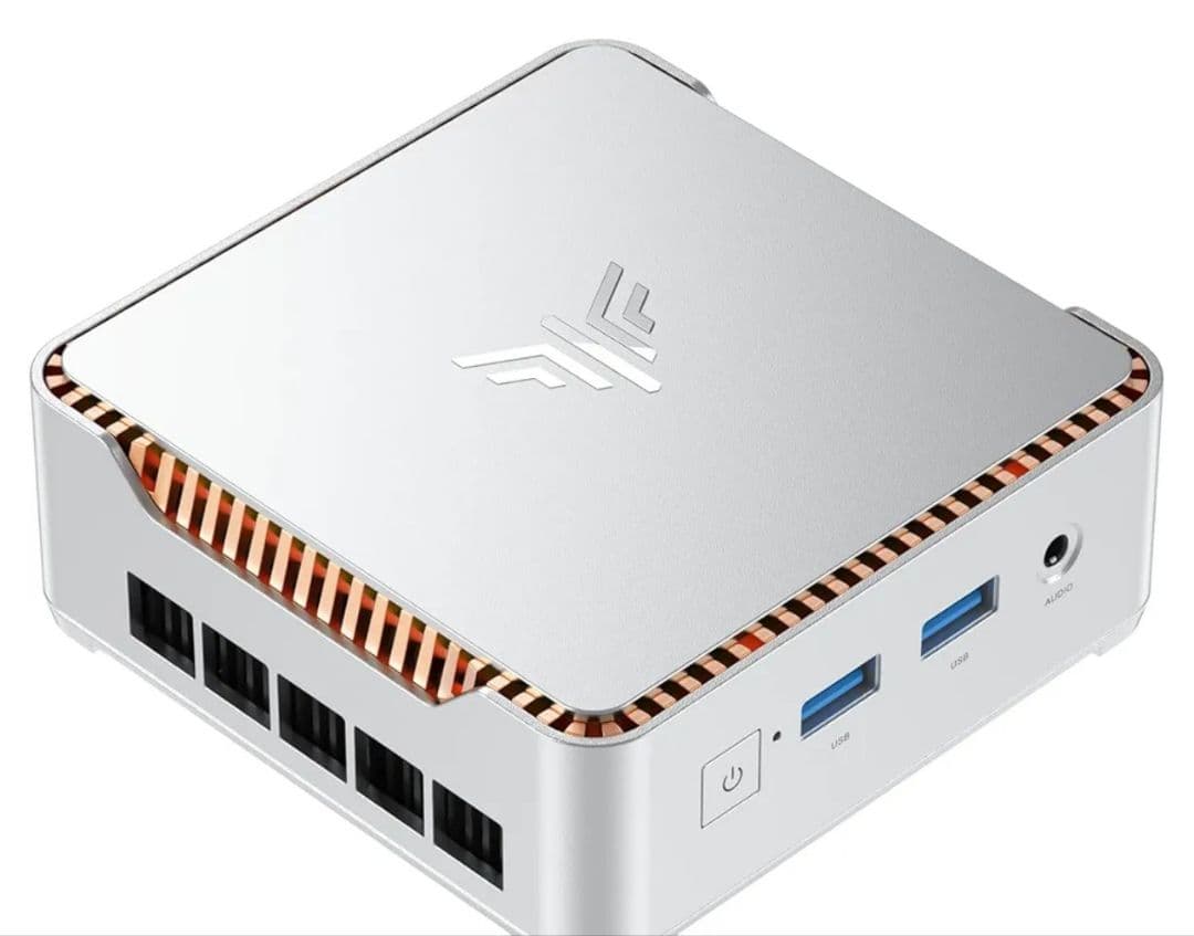 シルバー ミニPC コンパクトデザイン