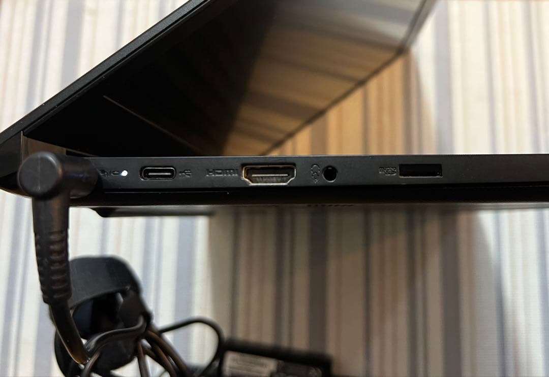 第11世代 Core i5 東芝 dynabook S73/HU 軽量