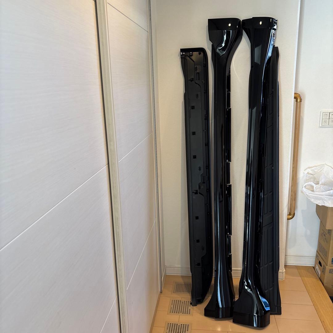 トヨタ　プラド150 サイドステップ　Mozu　①