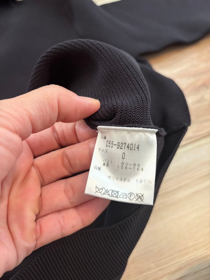 パーリーゲイツ　紺色　ニット