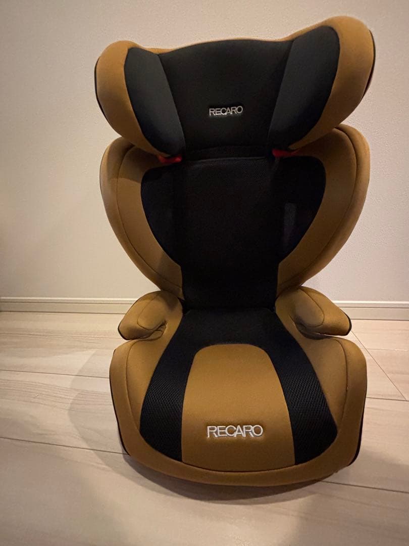 レカロジュニアシート j3neo 限定色イエロー