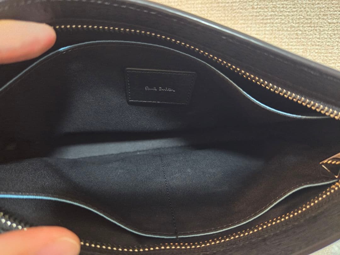 Paul Smith ブラックレザーショルダーバッグ